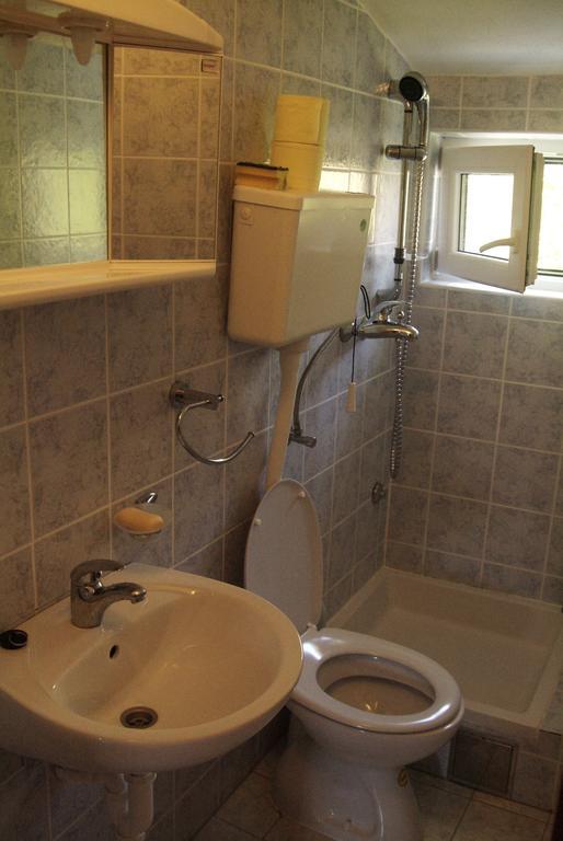 Apartments Primorac Podaca Cameră foto