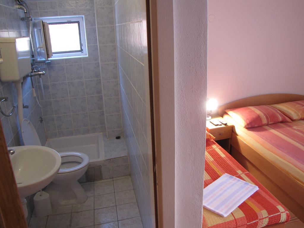 Apartments Primorac Podaca Cameră foto