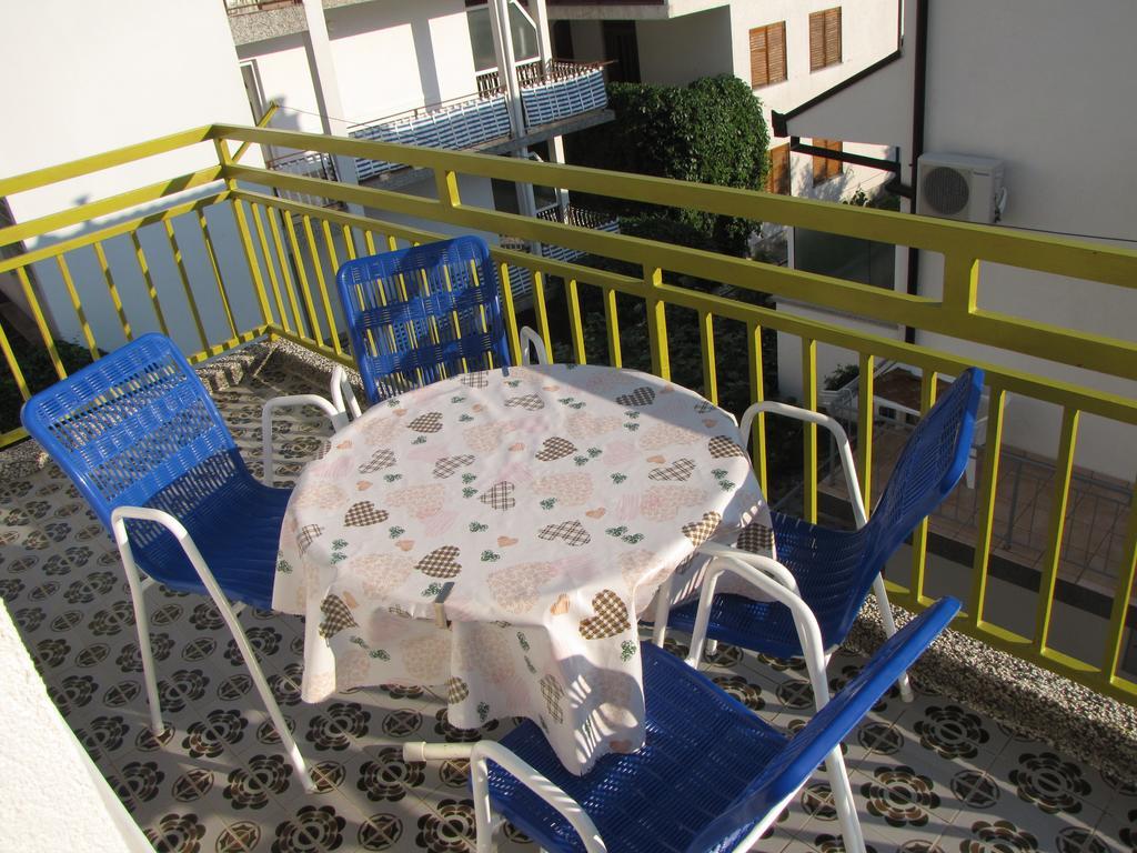 Apartments Primorac Podaca Cameră foto